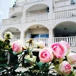 Gala Konukevi 3*